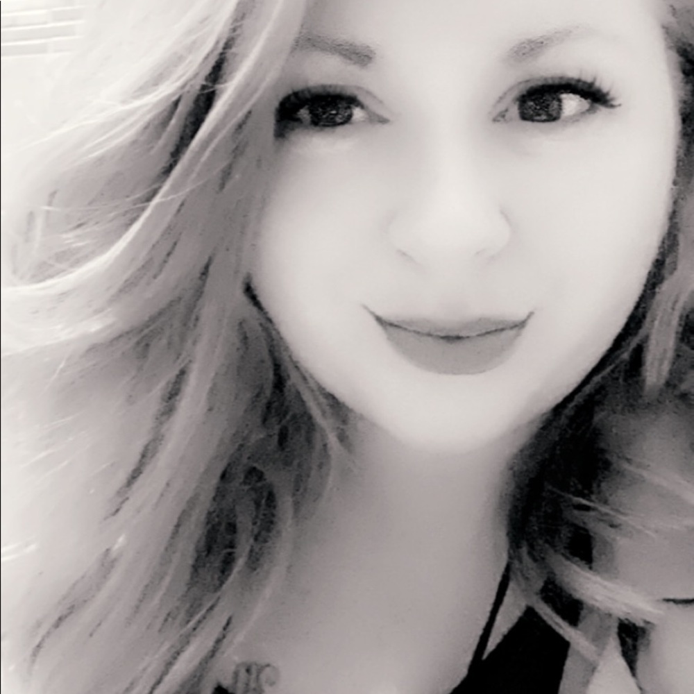 Meet your Posher, Natalie